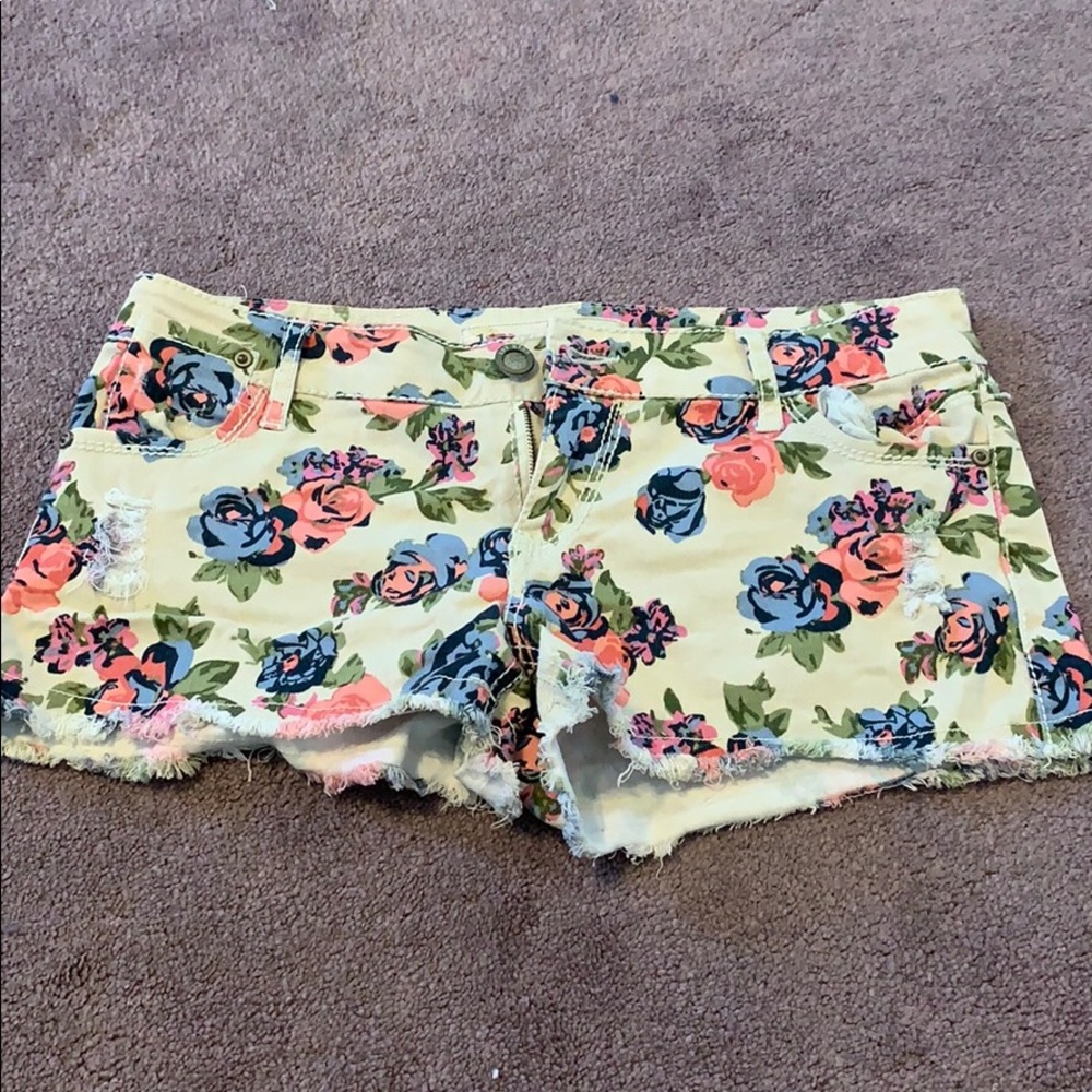 Mini shorts
